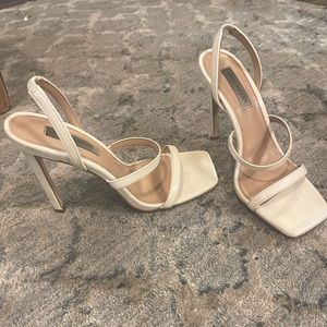 White Steve Madden Strappy Heels Open Toe - Size8